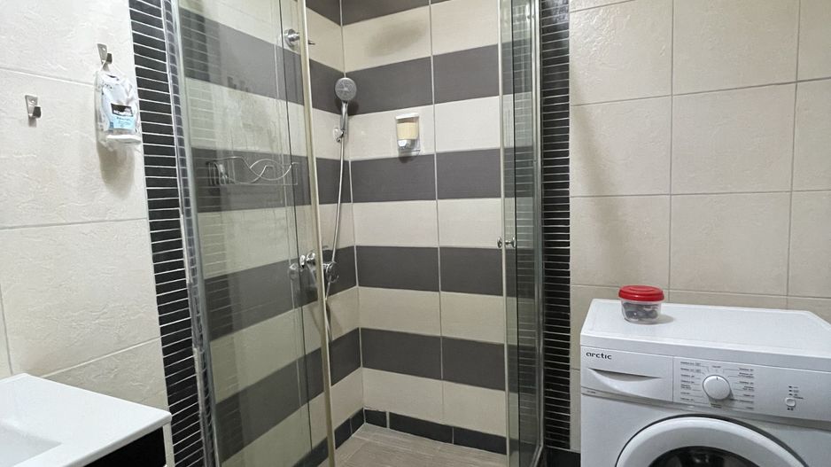 Apartament Calea Victoriei nr 208, risc 1, vedere stradala. - Poză 4