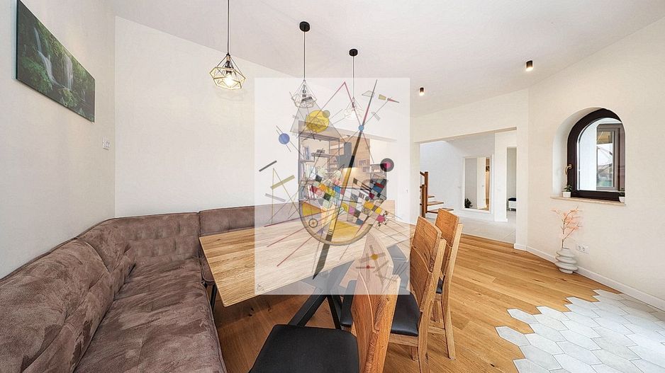 Proprietate Deosebita - Poză 19