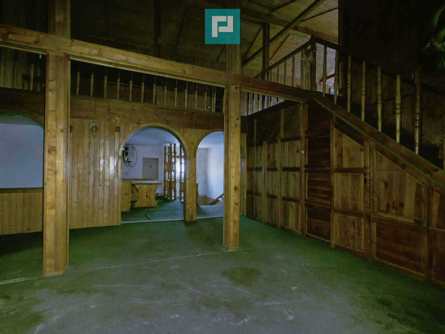 Proprietate impresionantă Sântana - 3500 mp utili - Poză 24