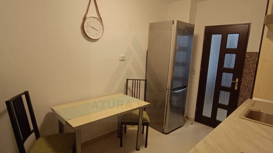 Apartament renovat 3 camere 66 mp utili 2 balcoane 2 bai zona Turnisor - Poză 8