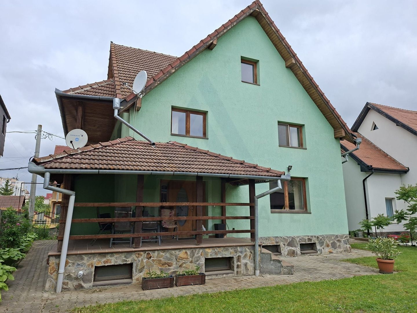 Spatiu birouri casa individuala curte proprie 9 birouri Selimbar - Poză 22