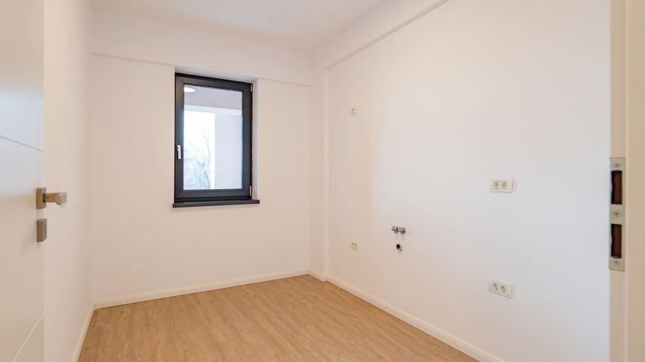 NOU! Spatii de birouri premium de inchiriat | Bdul 1 Mai | Parcare - Poză 10