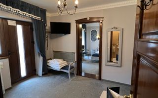 Vila de vanzare in zona Centrala/Orasul de jos - Poză 7