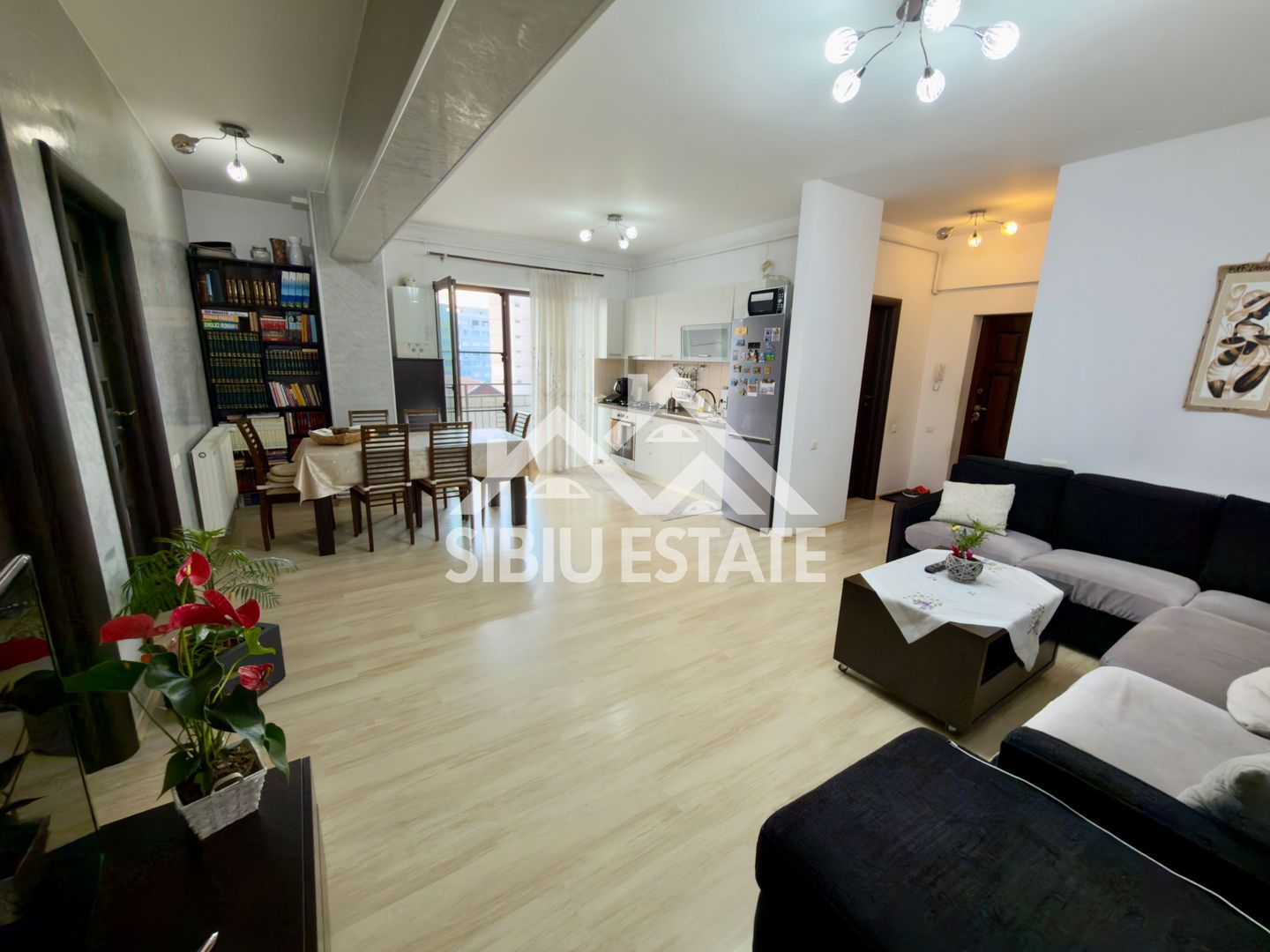 3 camere Mihai Viteazu-Fratii Buzești bloc nou vedere panoramica - Poză 2