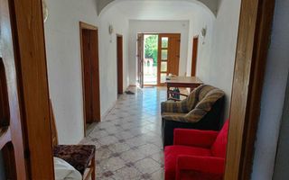 Casă de vânzare în comuna Hălăucești – 176 mp utili, teren 1.600 mp - Poză 2