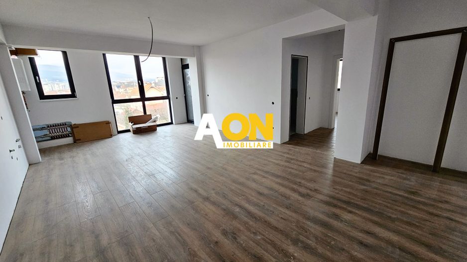 Apartament 3 camere, etaj 1, predare la cheie - Poză 1
