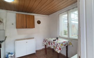 De vânzare Casă în Grădiște, curte + grădină proprie generoasă Arad - Poză 6