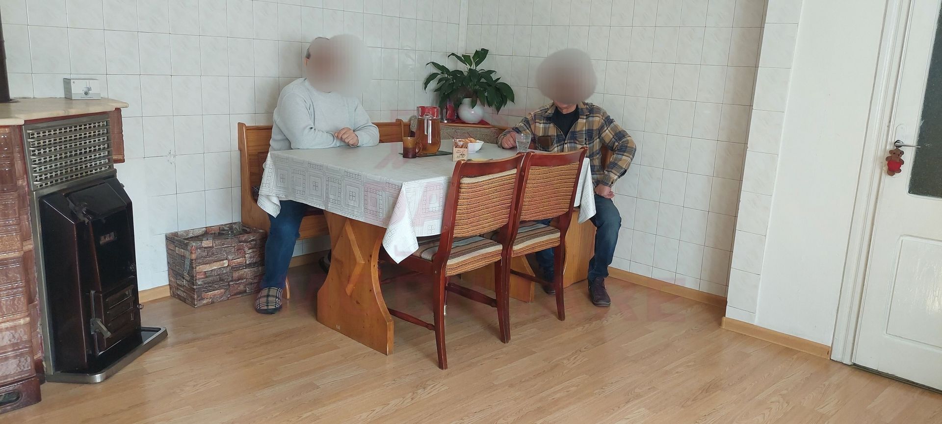 1\2 DUPLEX, DE VÂNZARE, 4 camere\CARANSEBEȘ\ ZONĂ CENTRALĂ\JUD.CS - Poză 9