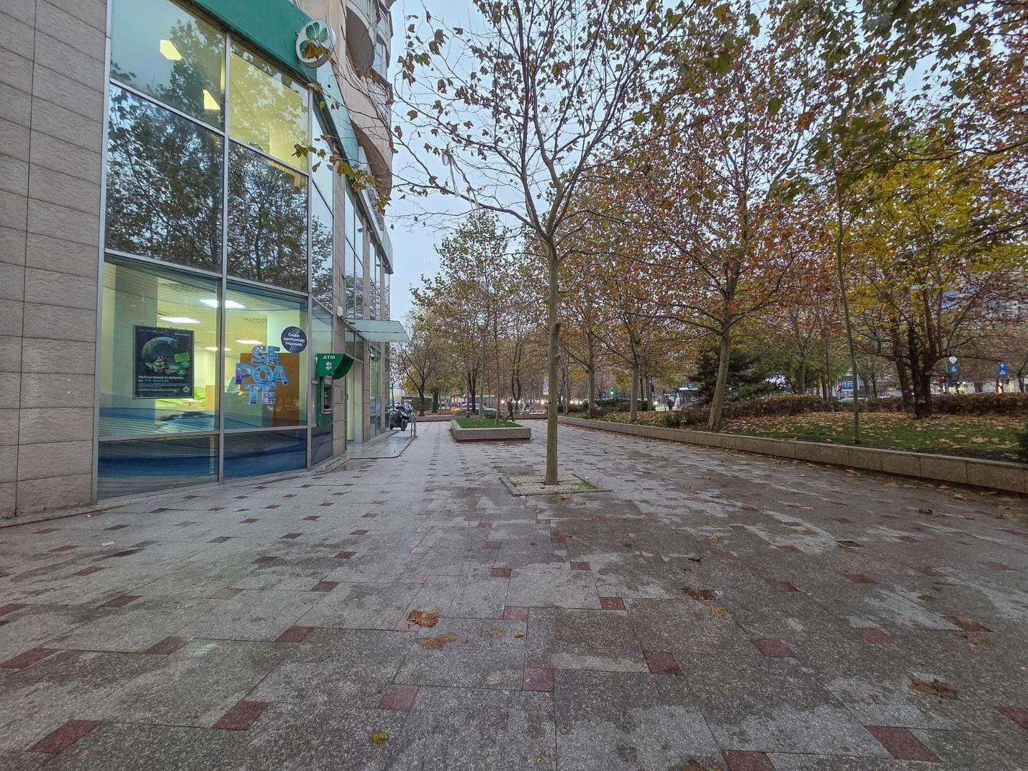 Apart 3 camere birouri stradal Bulevardul Unirii colt Nerva Traian - Poză 32