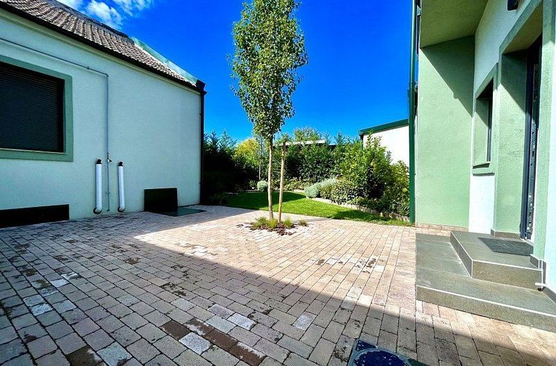 Elegant, finisaje premium, locație deosebita - 3 camere  în Bălcescu - Poză 25