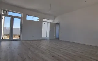 Investește în calitate: Case pe parter în cel mai nou și aerisit complex. - Poză 15