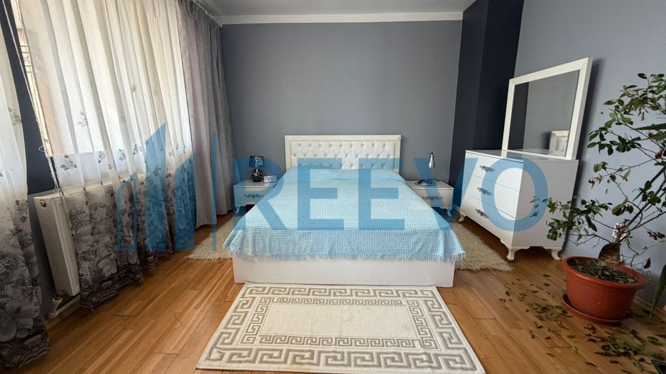 Casă/Vilă de vânzare în comuna Târgu Trotuș, județul Bacău. - Poză 1