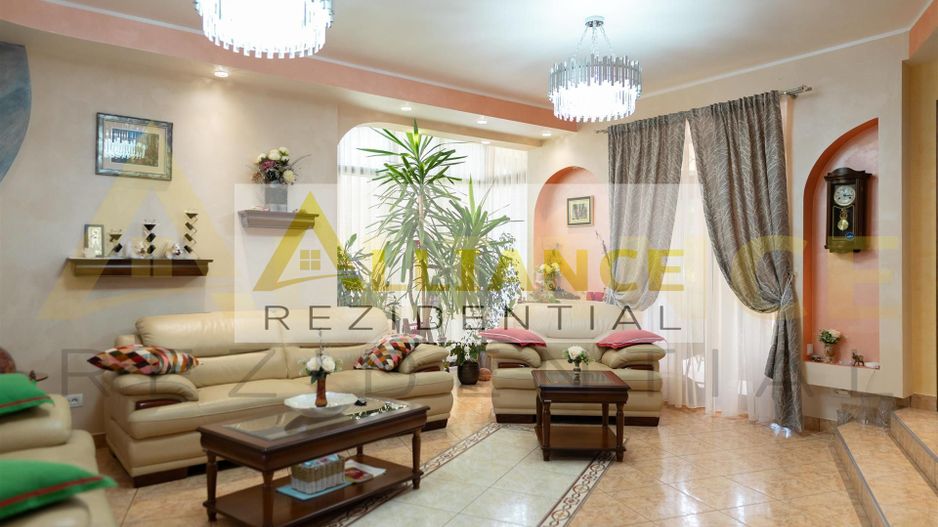Casa Individuala - 766mp - Piscina si foisor- 7 camere 7 bai - Poză 8