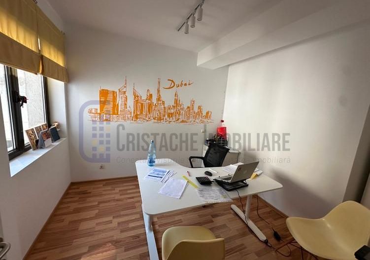 Urgent! Apartament 3 camere, 80 mp. util, an 2012, metrou P-ța Victoriei - Poză 3