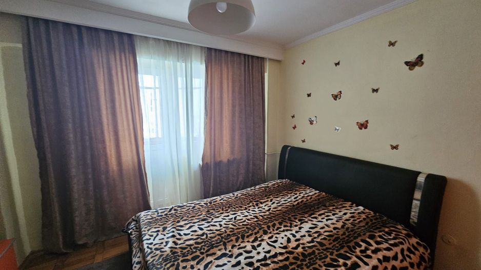 Apartament 2 camere, decomandat, Fratii Golesti - Poză 2