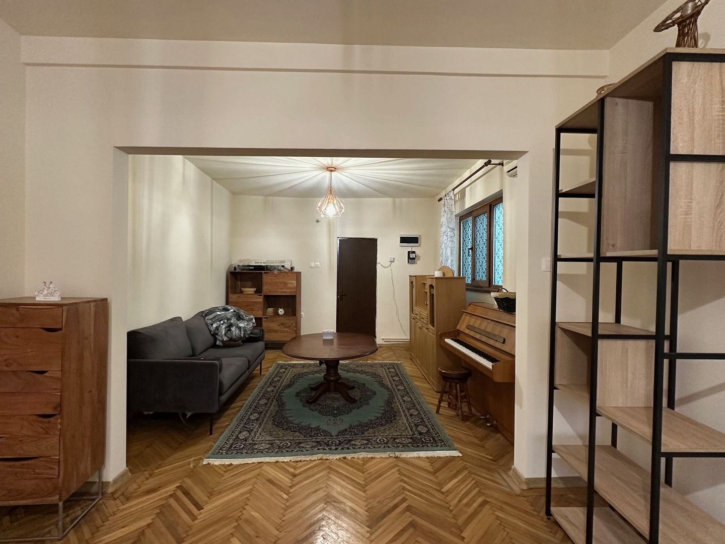 Inchiriere Casa-curte- 1Mai zona Expozitiei - Poză 3