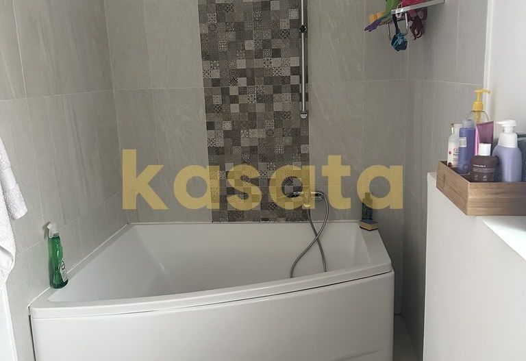 Oportunitate! Casă spațioasă 5 camere în Bucureștii Noi - Poză 12