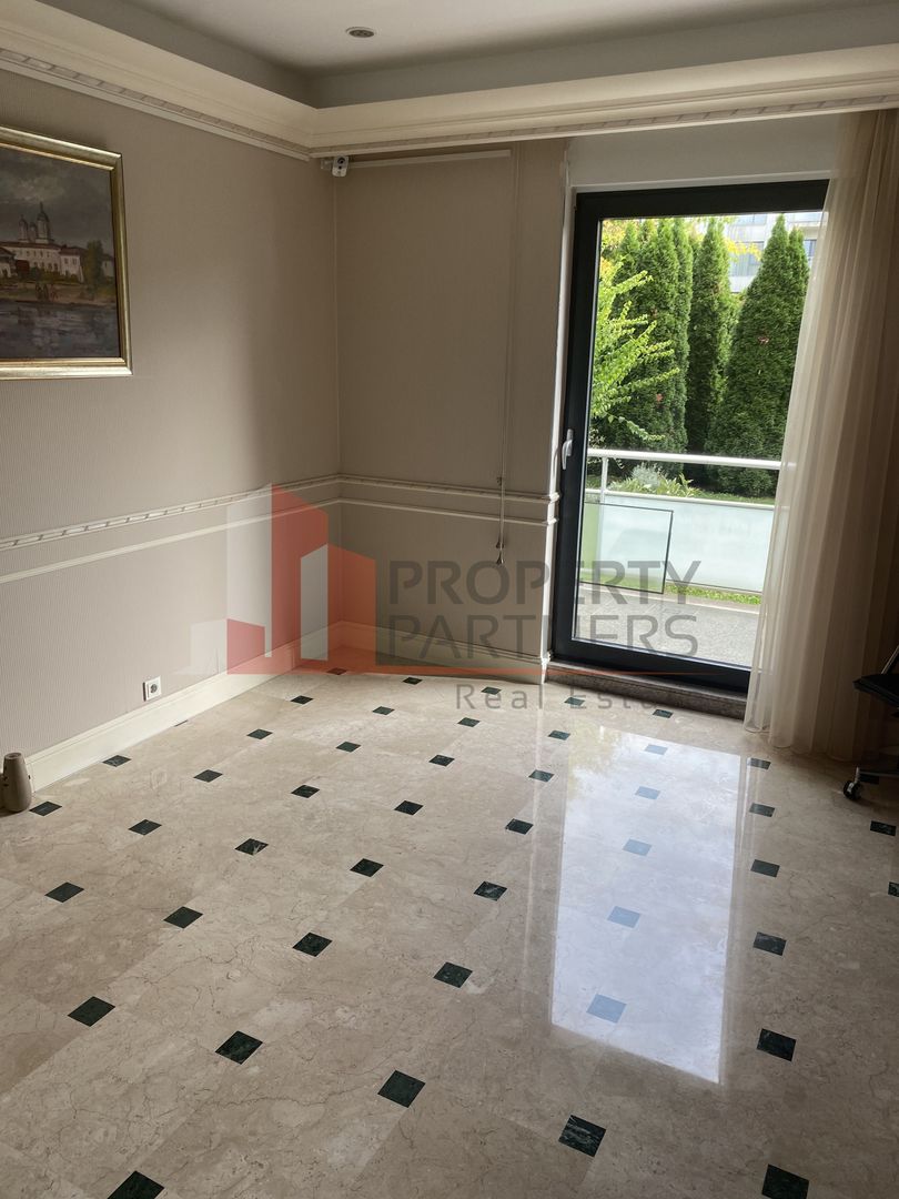 Apartament de lux langa ambasada SUA. - Poză 17