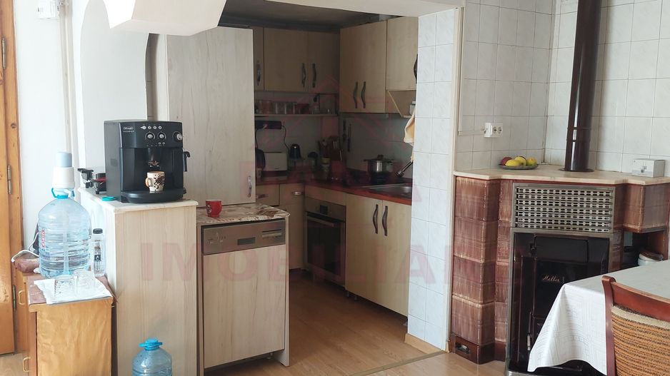 1\2 DUPLEX, DE VÂNZARE, 4 camere\CARANSEBEȘ\ ZONĂ CENTRALĂ\JUD.CS - Poză 10