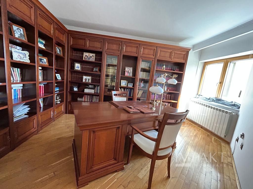 Vila individuala de lux de inchiriat, in cartier Gruia aproape de Cetatuie! - Poză 5