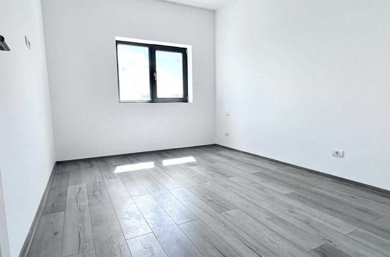 Duplex 5 camere, zona liniștită - Socar -  Dumbrăvița - Poză 13