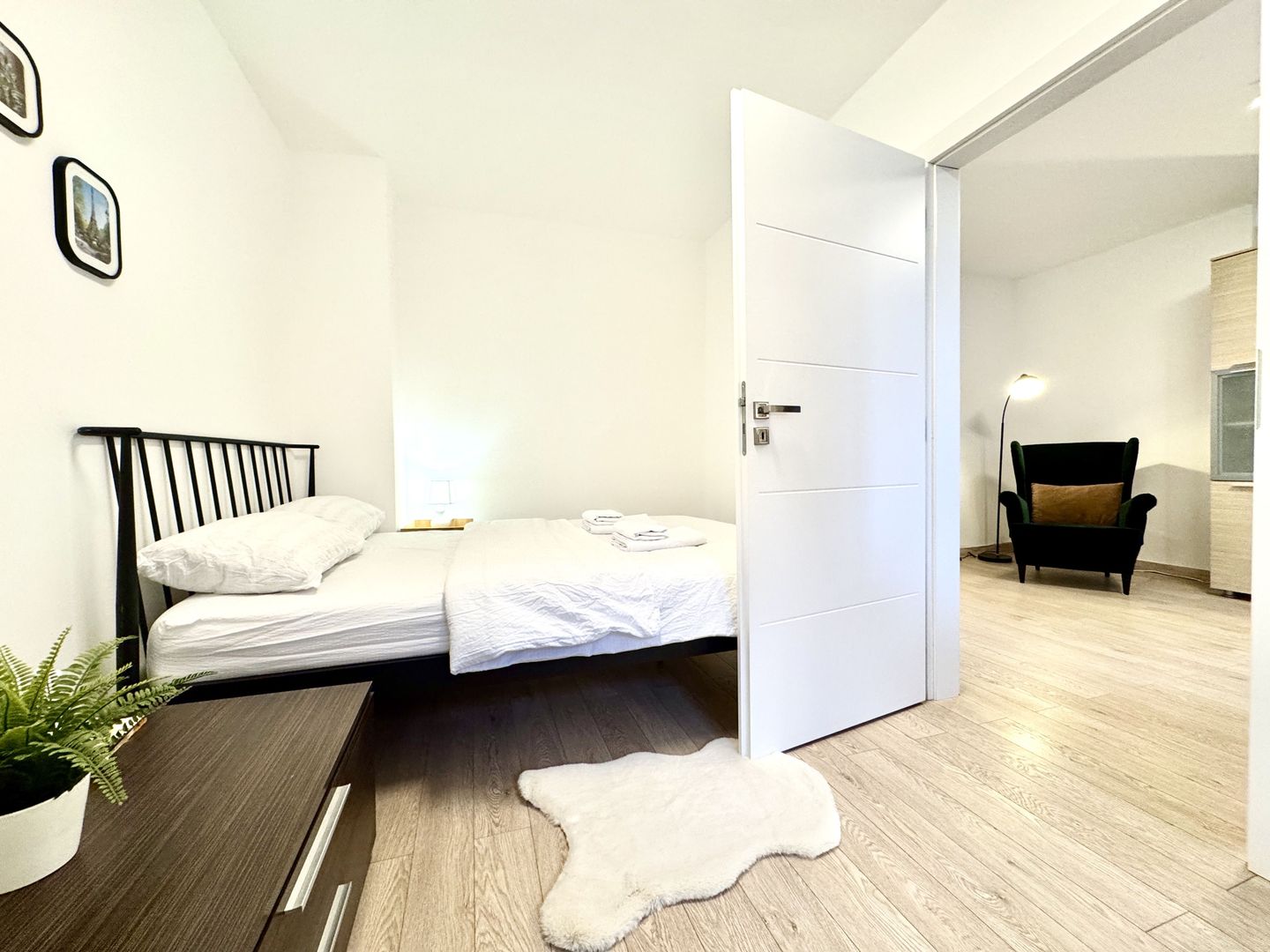 2 camere central vis-a-vis de Posta Mare - Poză 12