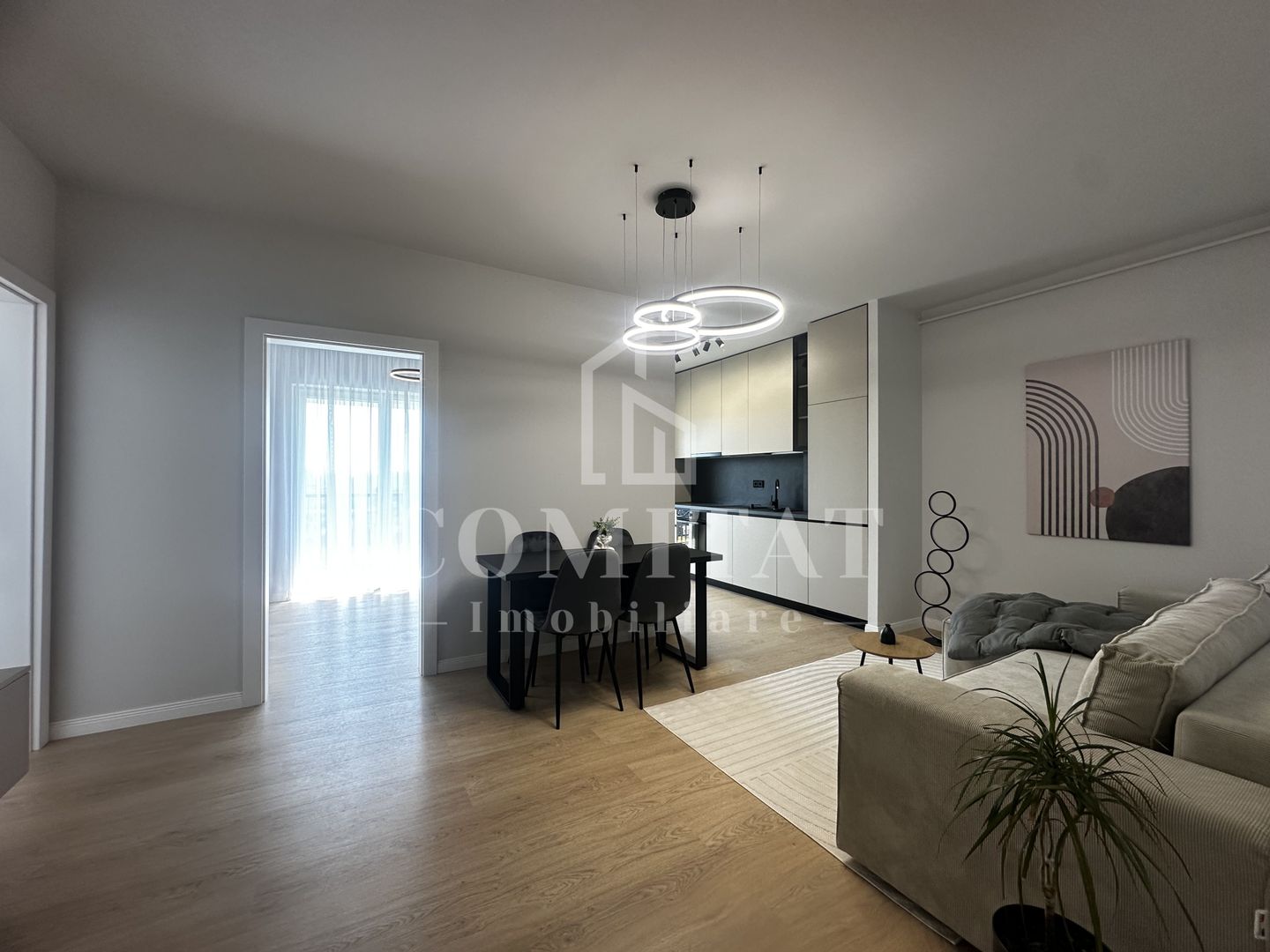 Apartament 3 camere | Ultrafinisat | Zona Spitalului Regional - Poză 3