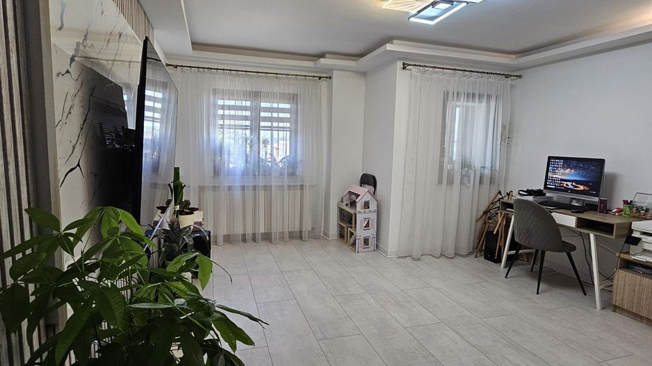 🏡 Apartament 3 camere decomandat | 79 mp | George Enescu - Poză 2
