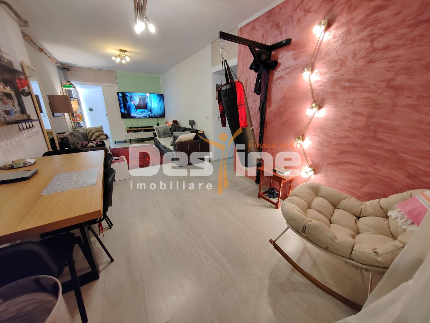 COMISION 0% CUMPARATOR Apartament 3c + LOC PARCARE + GRĂDINĂ - Poză 2