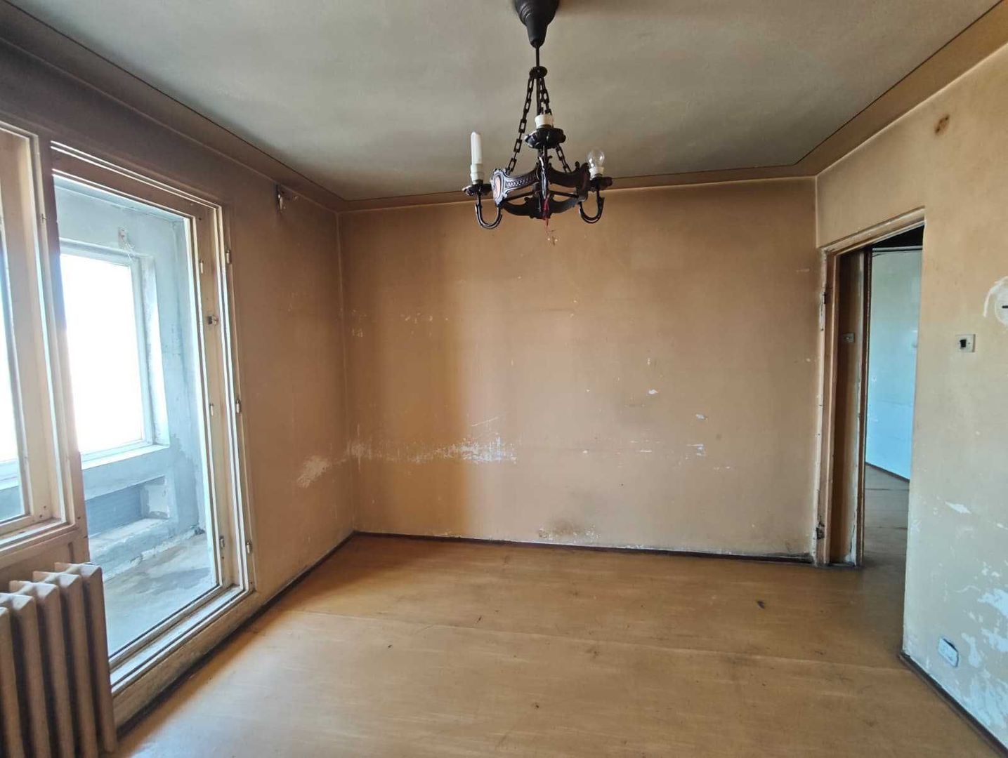 Vanzare 2 camere, vedere panoramica- 55mp utili+balcon, Titan- Ciucea - Poză 1