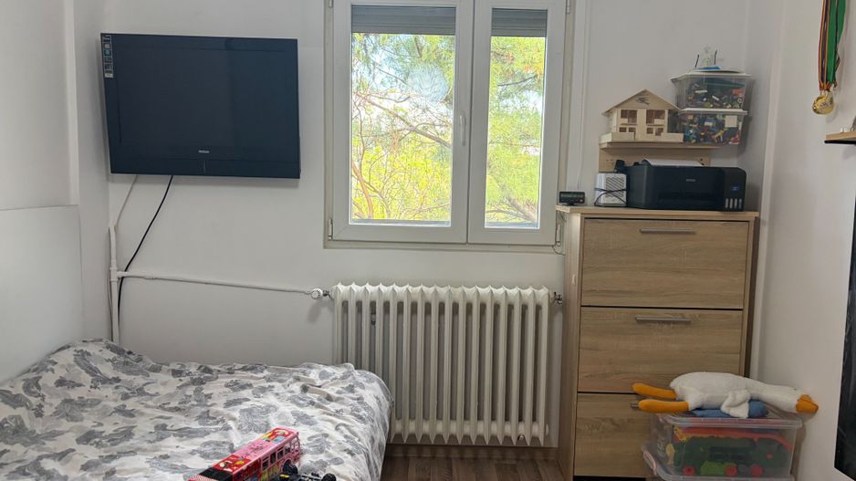 Apartament cu trei camere, zona Straduintei, 95.000€ negociabil - Poză 14