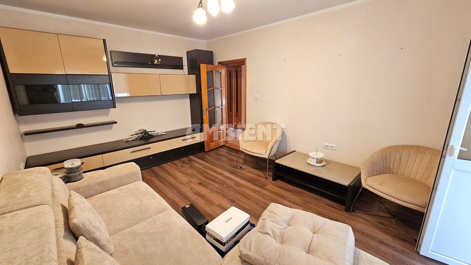 Apartament 3 camere, mobilat si utilat, zona CENTRU; - Poză 3
