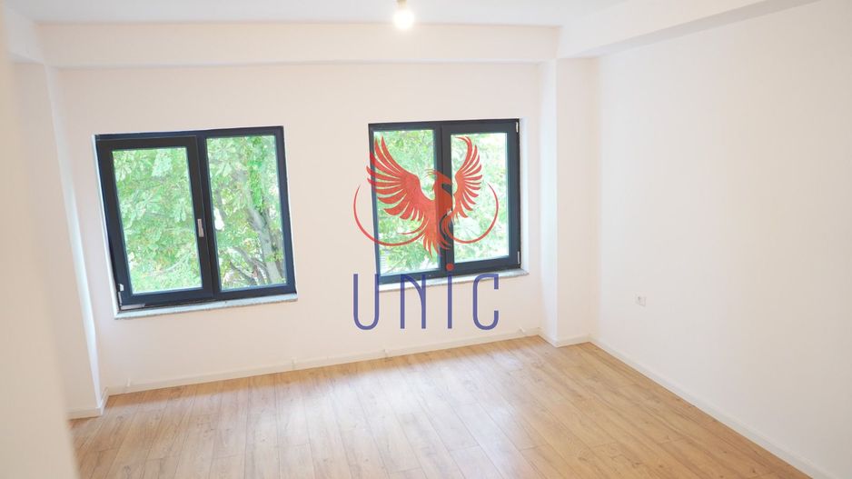 Vila superba cu piscina, zona ultracentrala - Poză 3