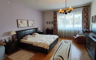 Casa 3 camere, 1259 mp teren, zona Centru - Poză 6