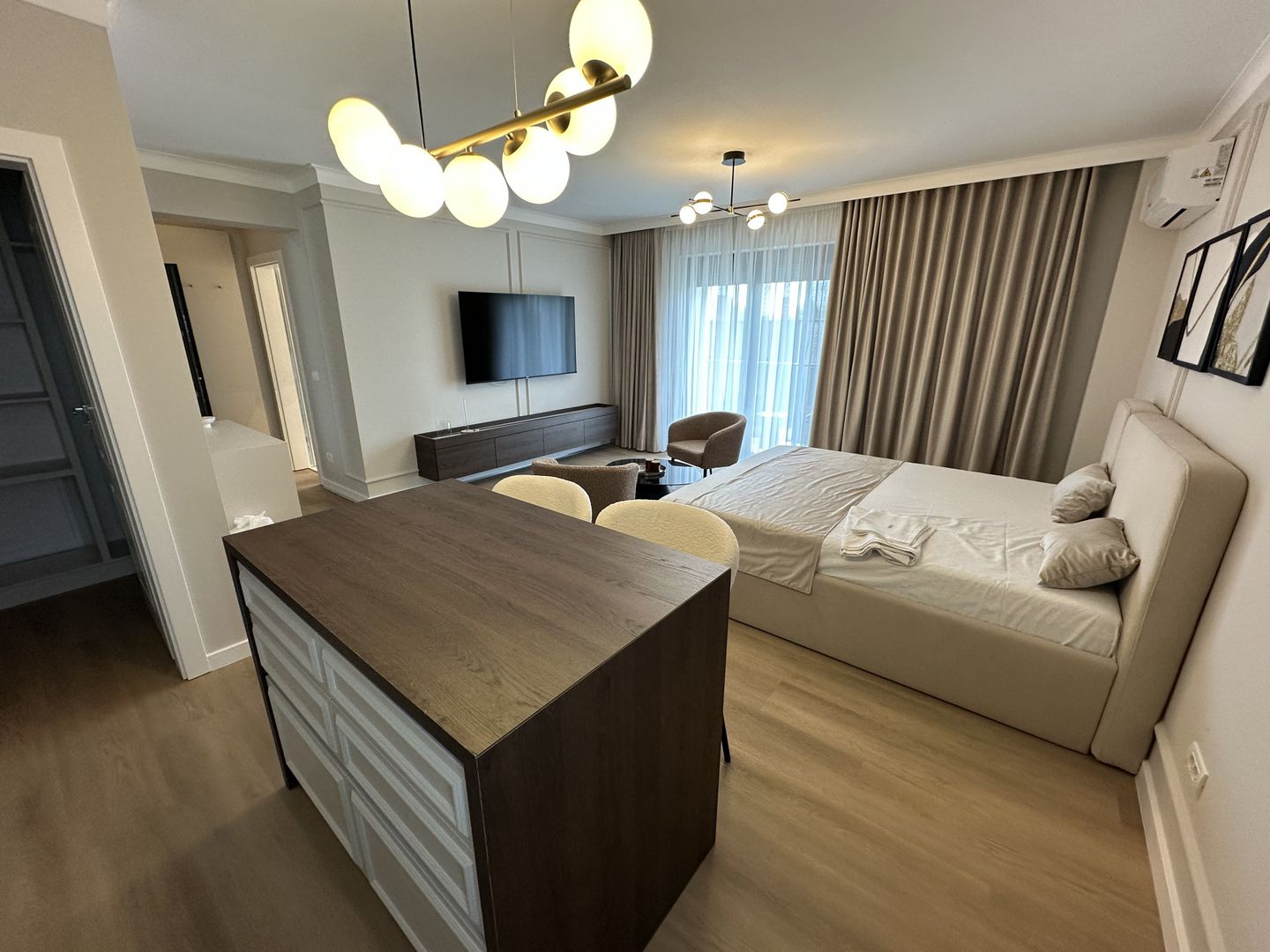 Apartment deosebit 1 camera loc de parcare - Poză 2