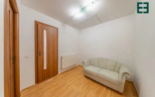 De închiriat - Apartament la casă cu 2 camere zona UTA - Arad - Poză 17