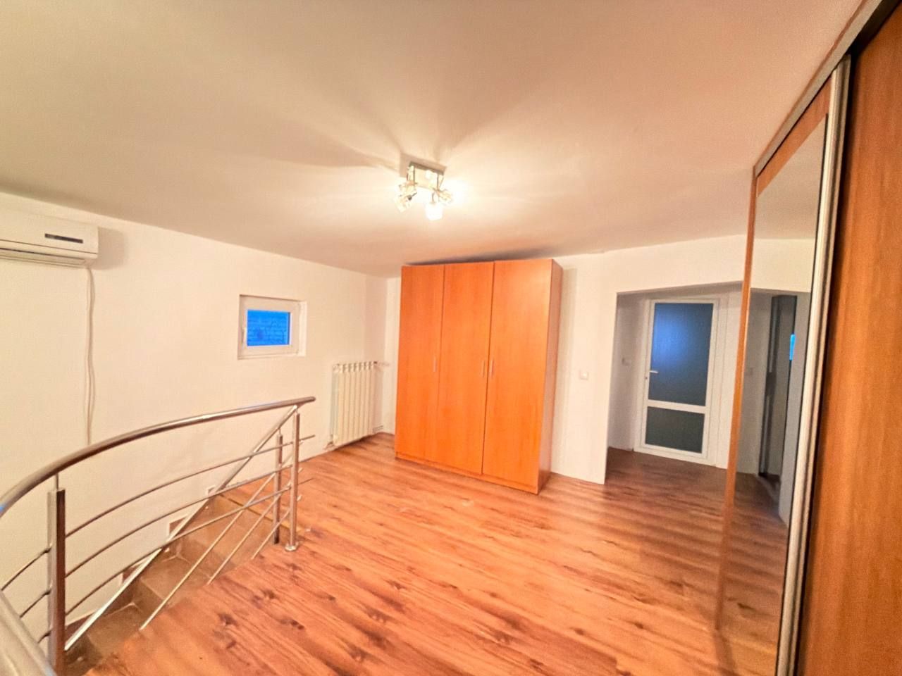 Casă de vânzare, 4 camere, 162 mp Buturugeni - Poză 9