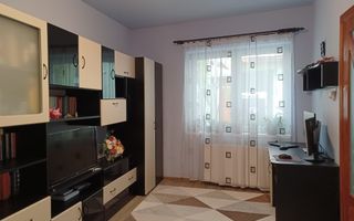 Apartament La Casa | 3 Camere | Orasul De Jos - Poză 1