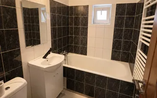 Casa renovata anul trecut  cu 1100 mp de teren in localitatea Les - Poză 12