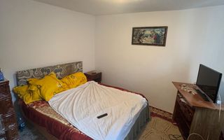 Casă cu garaj – str. Mărășești - Poză 4