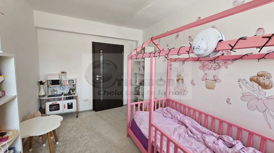 Bucium apartament 3 camere decomandat 145.000 euro - Poză 8