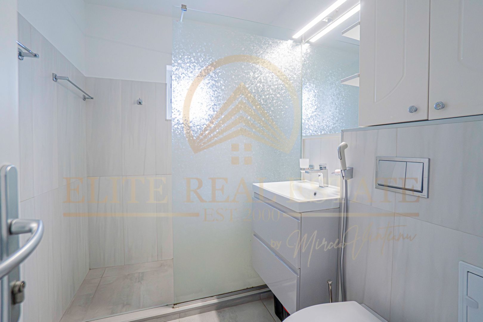 Inel 1 - DR-uri - 2 camere decomandat ,  etaj 1. - Poză 8