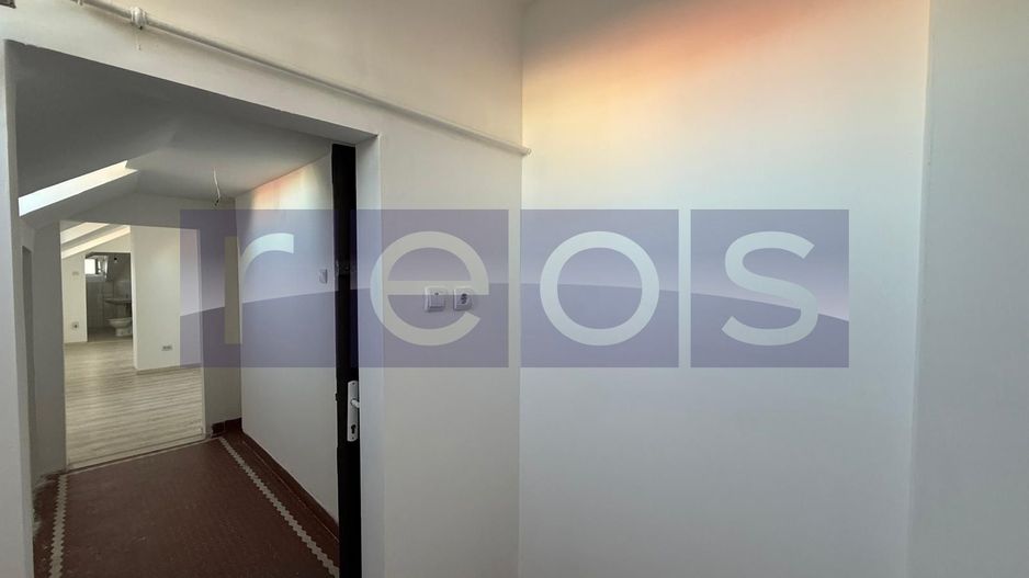 VANZARE 2 CAMERE | MANSARDA | 40 MP | NOU RENOVAT | LOC PARCARE | - Poză 8