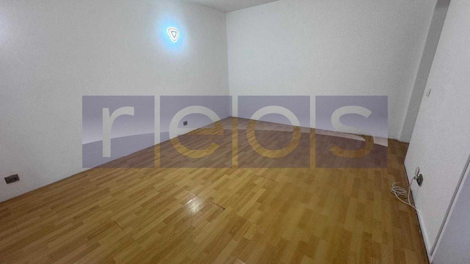 DE INCHIRIAT VILA 6 CAMERE | CURTE PROPRIE | 3 INTRARI SEPARATE | COTROCENI - Poză 6