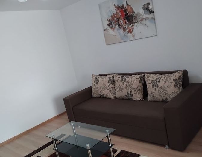 De închiriat garsonieră spațioasă,mobilată modern, lângă metrou Ștefan cel Mare - Poză 3