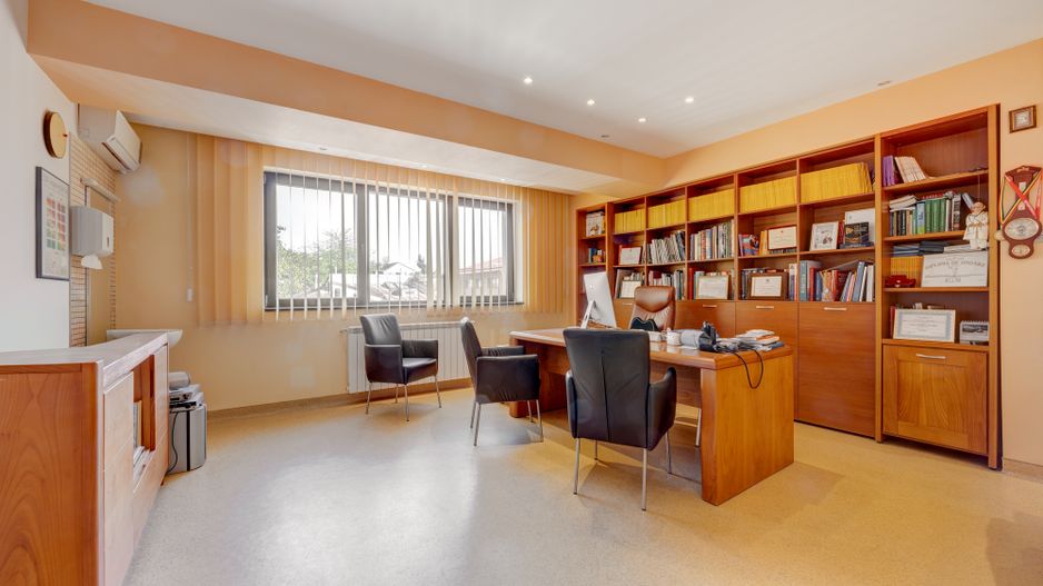 APARTAMENT CU UTILIZARE MEDICALA | OFFICE | REZIDENTIAL | DOROBANTI - Poză 1