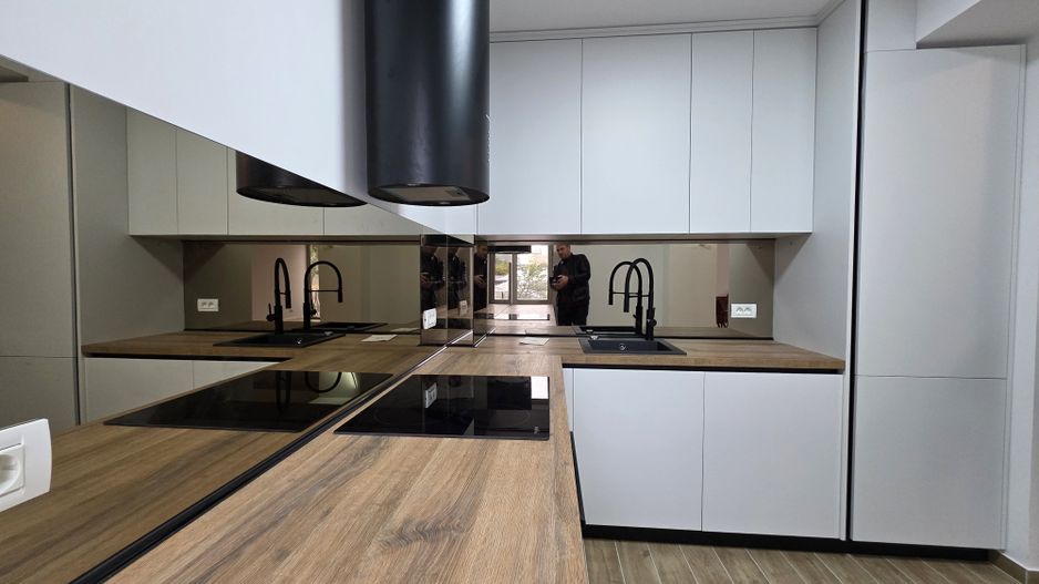 Apartament 3 camere  lux în zona Armenească - Universitate, București - Poză 1