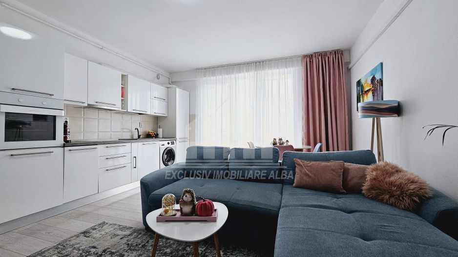 Apartament cu 3 camere de vanzare, Ampoi 3 - Poză 2