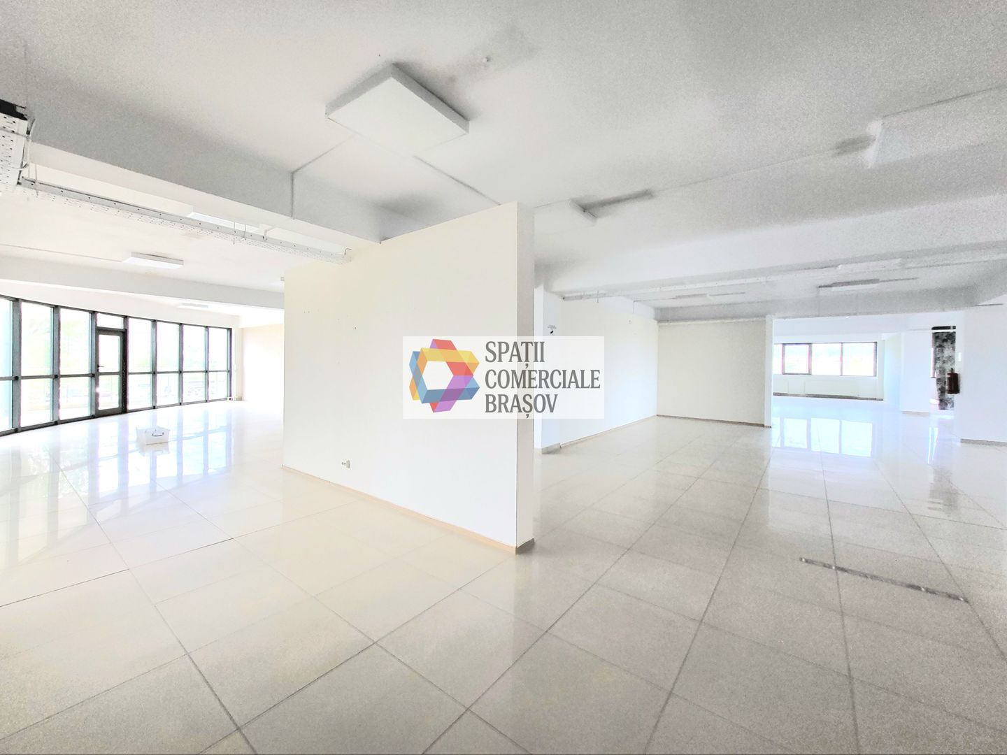 Spatiu comercial de inchiriat - 1.000 mp - Poză 10