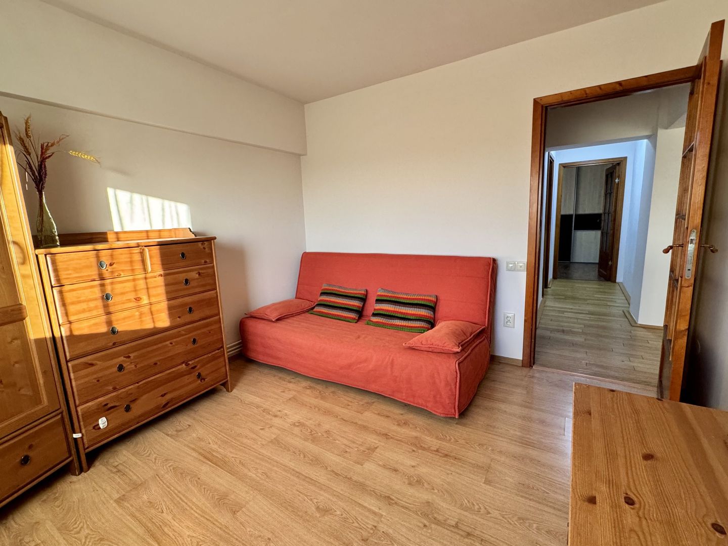 APARTAMENT SPATIOS SI LUMINOS - Poză 19